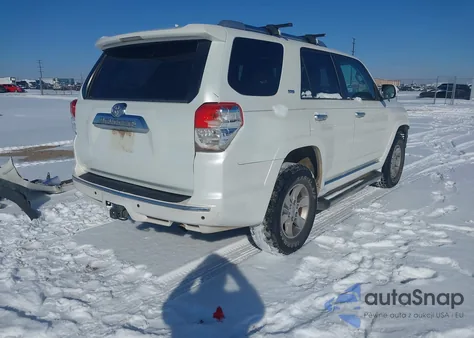 2010 Toyota 4Runner Sr5 V6 z USA, uszkodzony, nr VIN JTEBU5JR1A5010737